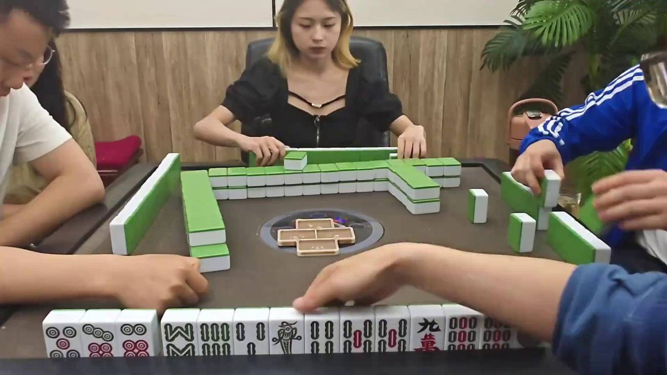 黑料！蜀州麻将确实真的有挂(怎么来好牌)