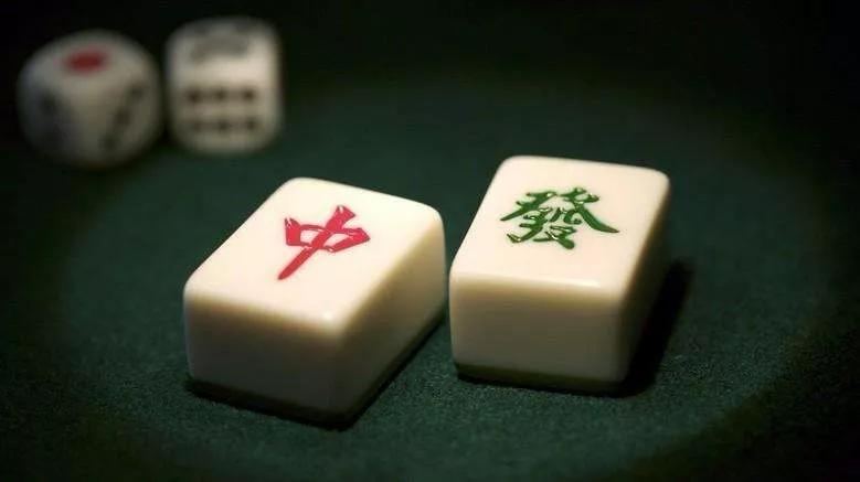 厉害了！麻友圈2麻将助赢神器(为啥我总是输)