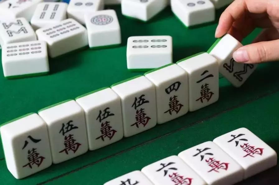 微信雀神麻将小程序赢的技巧(揭秘小程序确实有猫腻)