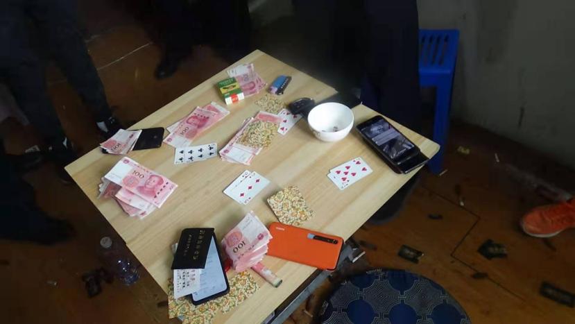 7分钟揭秘！普通扑克牌分析器软件,推荐2个购买渠道