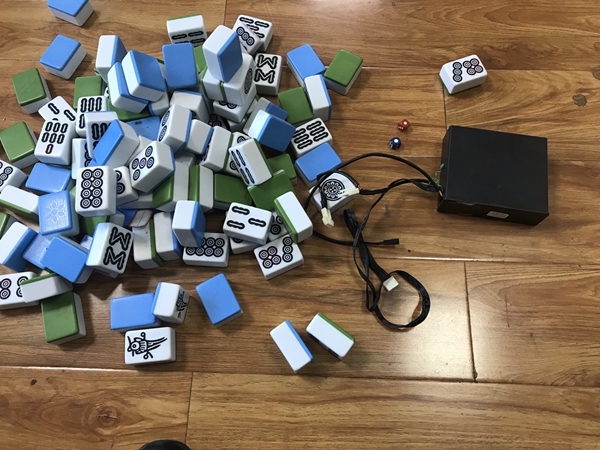 火爆全网!四口麻将机作弊器能不能货到付款—详细解说+新浪科技
