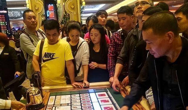 给大家爆料一下草花机十赌九赢钱的技巧 一《我来教教你怎么赢 》